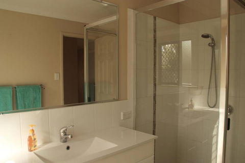 Banksia & Acacia Apartments - Accommodation Noosa 2