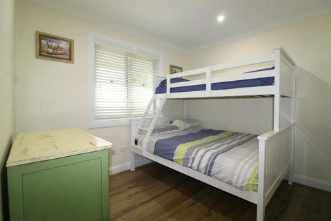 Crescent Haven 2A View Street - Accommodation Noosa 3