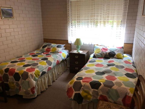 Flat 1 / 15 Dalmeny Drive - Accommodation Noosa 2