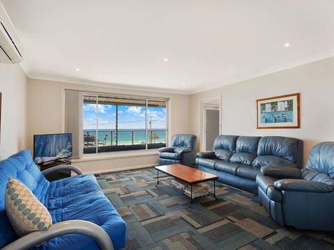 81 Dalmeny Drive Beach House - Accommodation Noosa 4