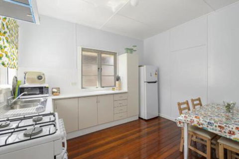 Herbs Hideaway 11 Belmore Street - Accommodation Noosa 7