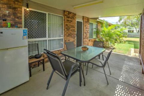 Affordable Holiday Home - Accommodation Noosa 4