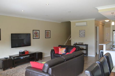 Elsinor Townhouse 8 Mulwala - Accommodation Noosa 5