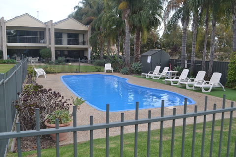 Elsinor Townhouse 4 Mulwala - Accommodation Noosa 2