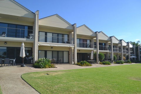 Elsinor Townhouse 4 Mulwala - Accommodation Noosa 0