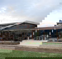 Lake House 61 Mulwala - Accommodation Noosa