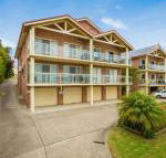 Grand Pacific 2 Unit 1 - Accommodation Noosa