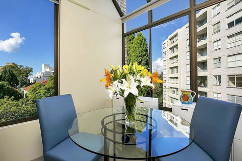 HAMP1 Bright Apartment In Cremorne - Accommodation Noosa 5