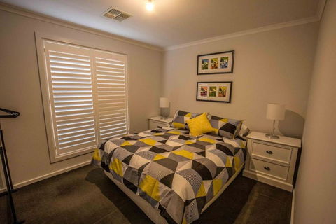 64 Marina Way Mannum - Accommodation Noosa 4