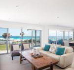 12 Cliff Road - Accommodation Noosa