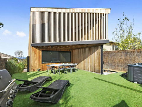 POINT BREAK NEW LISTING 2019 - Accommodation Noosa 2