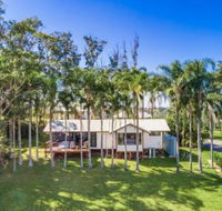 Triloka Lodges - Accommodation Noosa