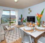 Armstrong Ridge affordable beach oasis - Accommodation Noosa