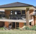 Sunset over Neptune pet friendly 5 min to beach - Accommodation Noosa
