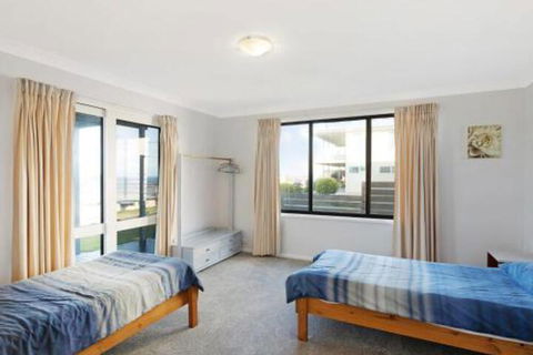 45 Hillside Cres Beach House - Accommodation Noosa 3