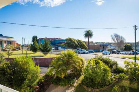 Crystal Waters Unit 2 - Accommodation Noosa 3