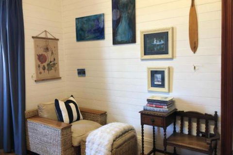 The Residence Stylish Comfort With Fireplace - Accommodation Noosa 5