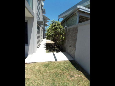 Beachfront Cabarita Apartment - Accommodation Noosa 5