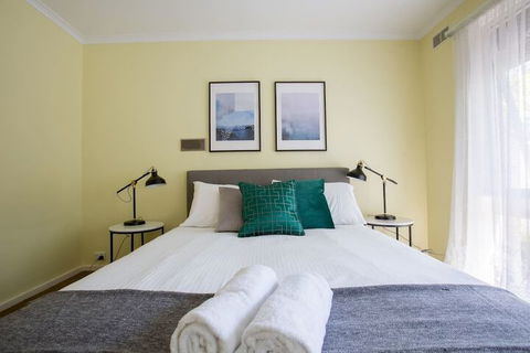 Spacious Comfortable Home In Wheelers Hill+pool - Accommodation Noosa 1