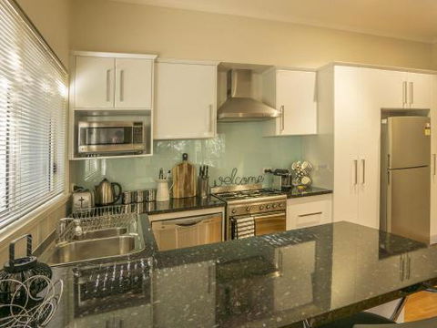 Championship Golf Course On Your Back Door - Accommodation Noosa 3