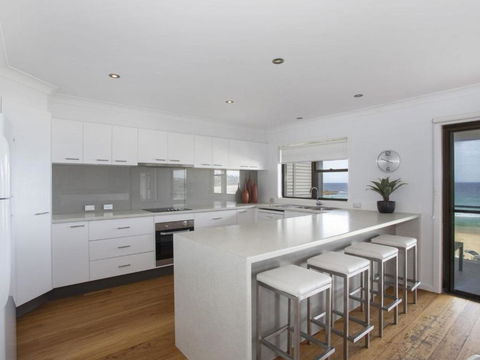 Beach Rd 24 Mollymook - Accommodation Noosa 2