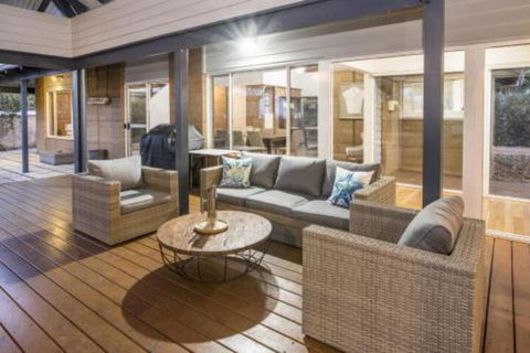 EeBee House - Accommodation Noosa 5