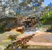 Gum Grove Chalets - Accommodation Noosa
