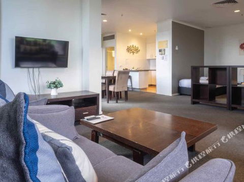Highlander Apartments - Accommodation Noosa 6
