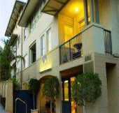 Manor House - Accommodation Noosa