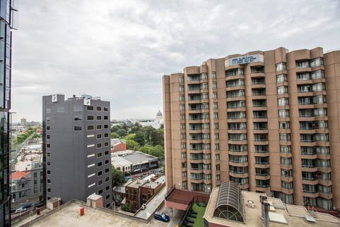 City Living At Best Location In Melbourne - Accommodation Noosa 2