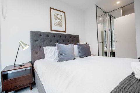 City Living At Best Location In Melbourne - Accommodation Noosa 5
