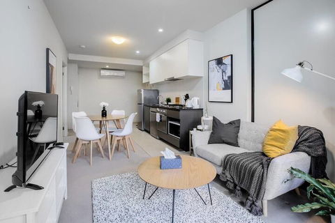 Stunning 2 Bed On Collins With Pool In Southern Cross - Accommodation Noosa 6