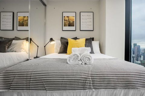 Stunning 2 Bed On Collins With Pool In Southern Cross - Accommodation Noosa 3