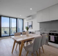 Simple And Cozy Apartment In Parkville