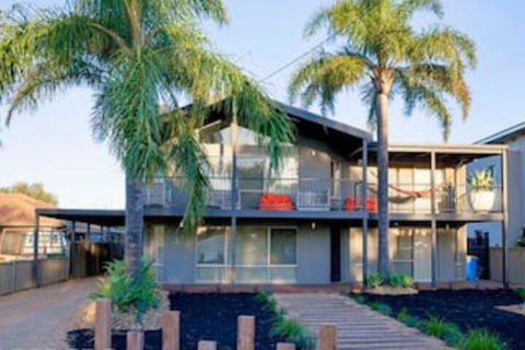 Paradise Waters - Yarrawonga - Accommodation Noosa 0