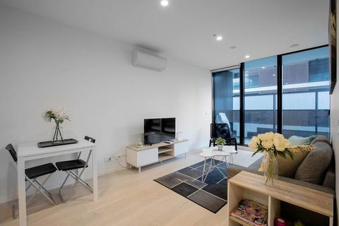 91cozy One Bedroom South Yarra Lively Neighbour - Accommodation Noosa 2