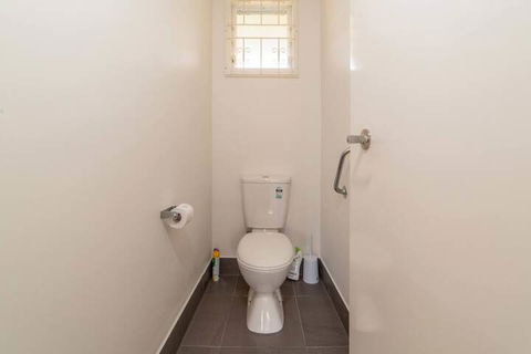 Peaceful 3 Bedroom Apartment In Ascot - Accommodation Noosa 4