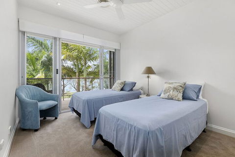 North Facing River Front Stunning Apartment Unit 2 9 Hilton Esplanade - Accommodation Noosa 2