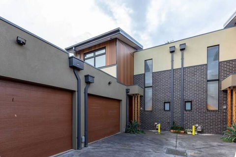 Impressive & Spacious New Townhouse@preston - Accommodation Noosa 1