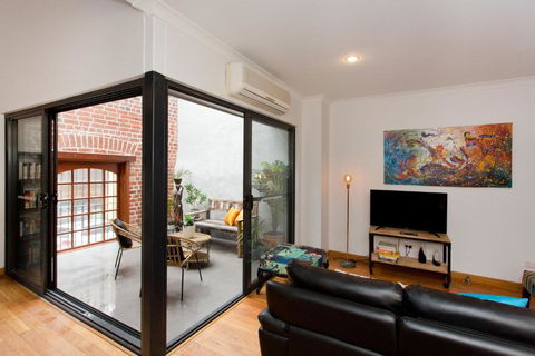 Windows On Pakenham - Accommodation Noosa 6