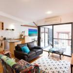 Windows On Pakenham - Accommodation Noosa 0