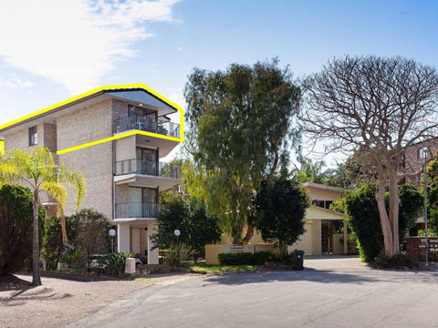 3 ENDEAVOUR 13 ONDINE CL LARGE THREE BEDROOM UNIT WITH FILTERED WATER VIEWS - Accommodation Noosa 3