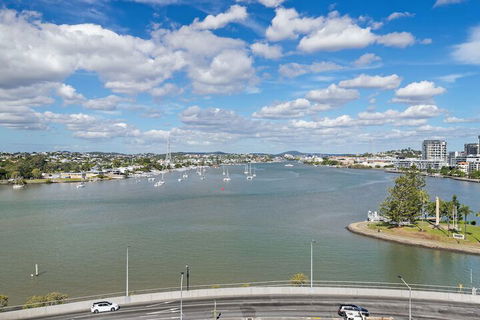 The Hamilton (I715) - Accommodation Noosa 3