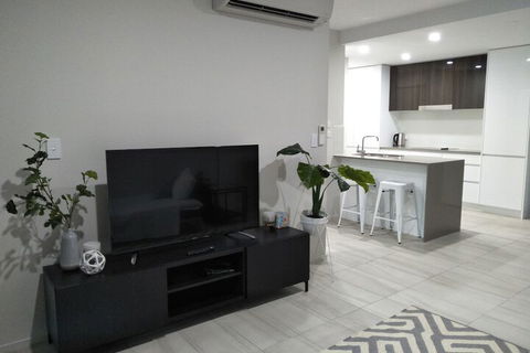 The Hamilton (I715) - Accommodation Noosa 6
