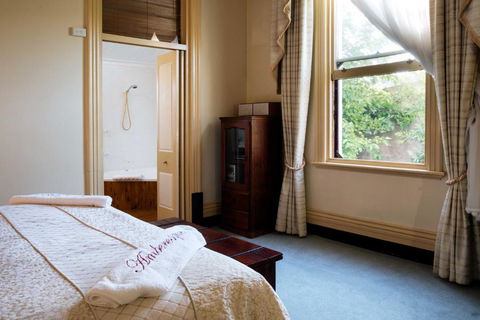 Amberesque B & B - Accommodation Noosa 1