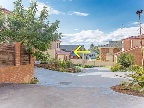 Tomaree Townhouse 5 / 26 28 Tomaree Street Large Air Conditioned Townhouse & WIFI - Accommodation Noosa 6