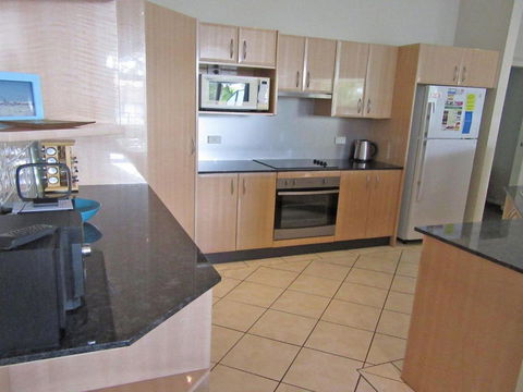 27b Christmas Bush Avenue Duplex In Nelson Bay Walking Distance To Dutchies Beach - Accommodation Noosa 4
