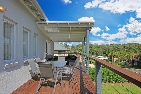 Ocean 1 / 42 Mollymook - Accommodation Noosa 7