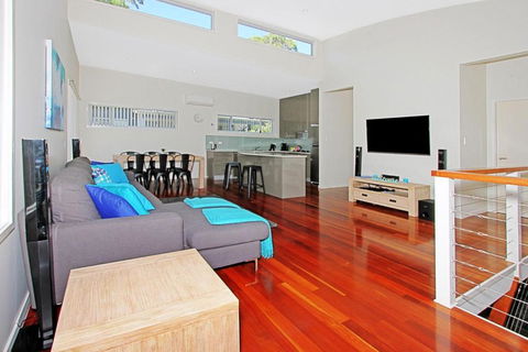 Ocean 1 / 42 Mollymook - Accommodation Noosa 6