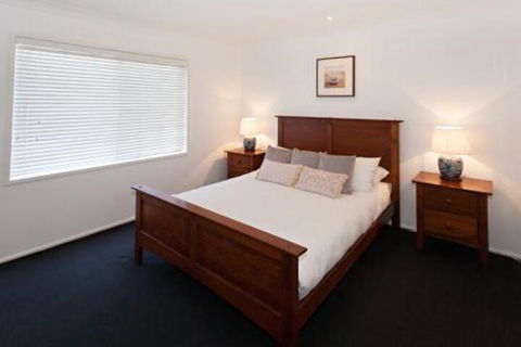 Thurlow Beach House With Pool Stroll To CBD & Dutchies Beach - Accommodation Noosa 2